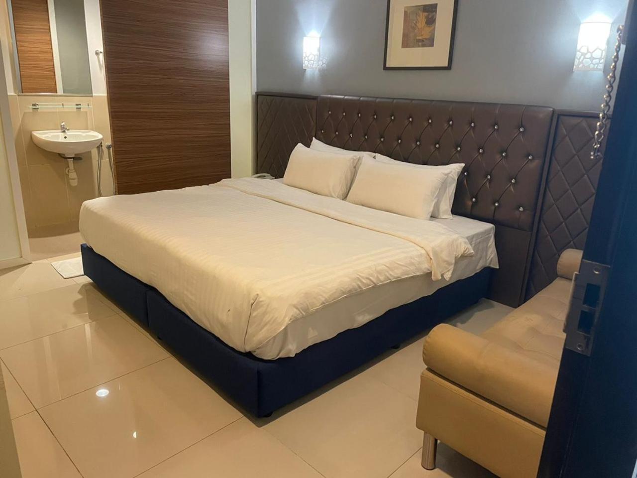 Mangga Boutique Hotel Seri Kembangan Ngoại thất bức ảnh
